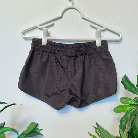 ✨2 FOR $20 ✨ - Grey Mesh Athletic Shorts - Picture 2 of 2